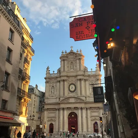 Appartamento En Plein Coeur Du Marais Parigi